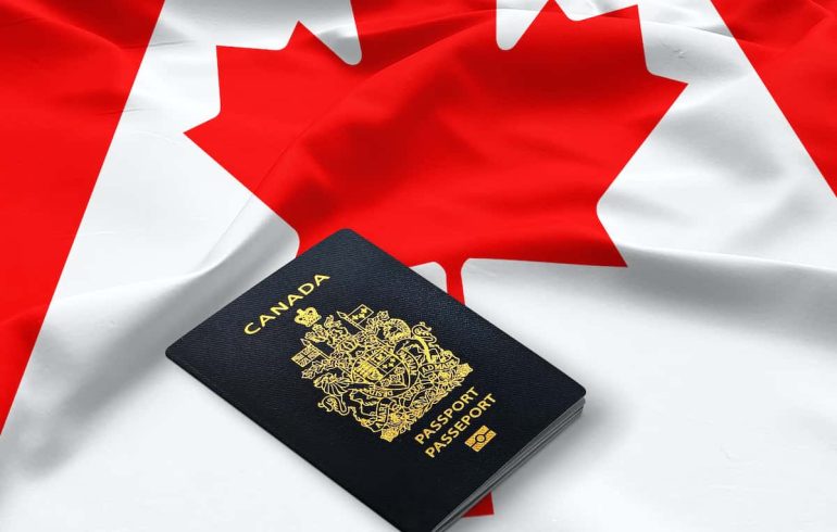 canada-immigration_330195183